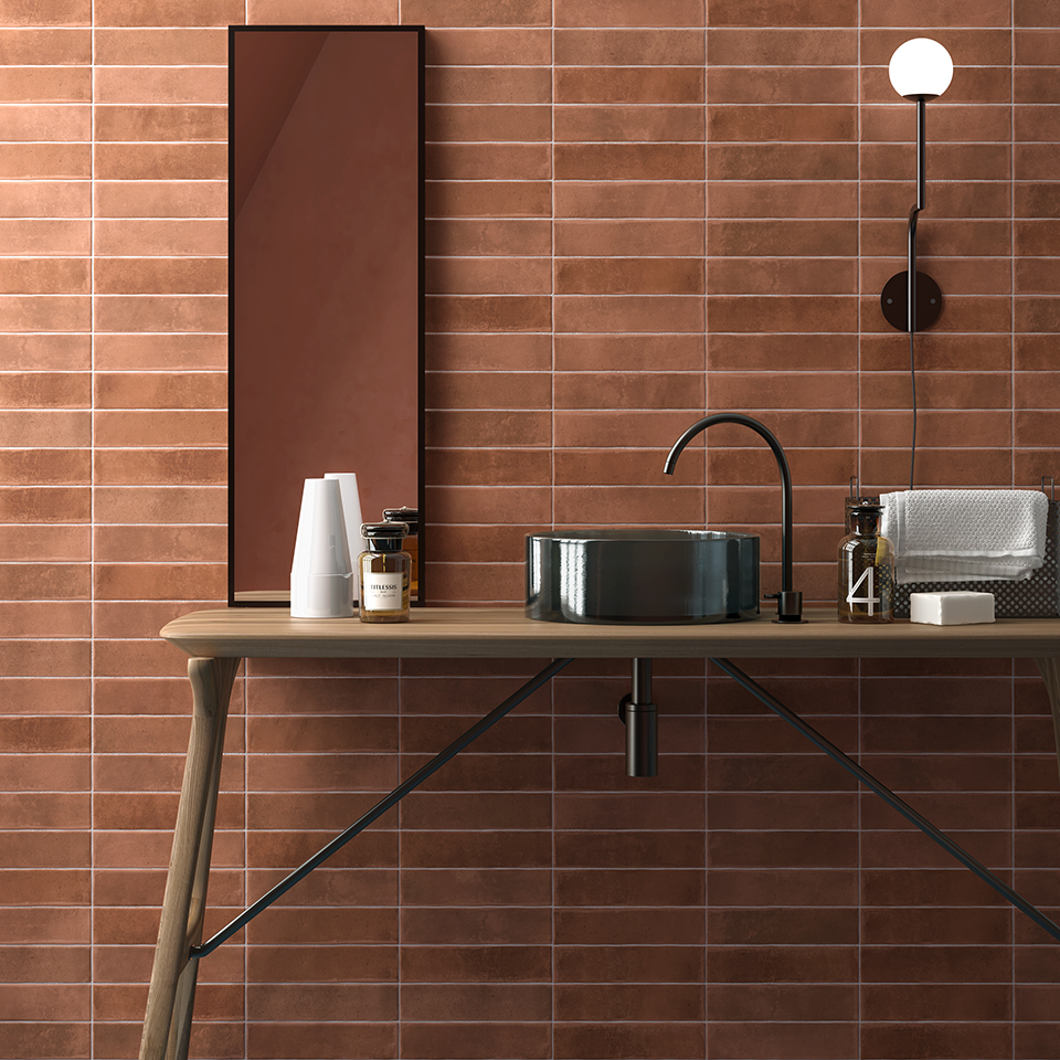 Baño de estilo japandi con azulejos de imitación de barro - Argile Cotto