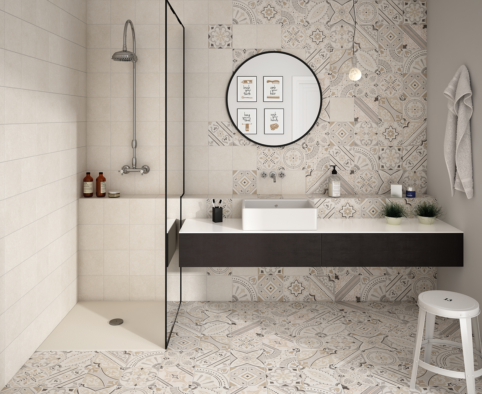Baño de lujo con azulejos tipo patchwork - Micro