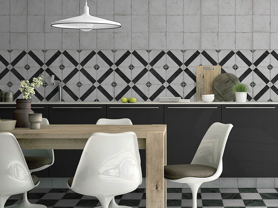 Renaissance Frame y White