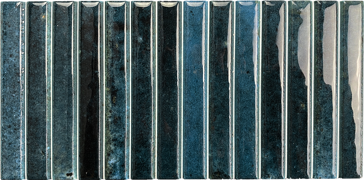 KIT KAT OCEAN GLOSSY