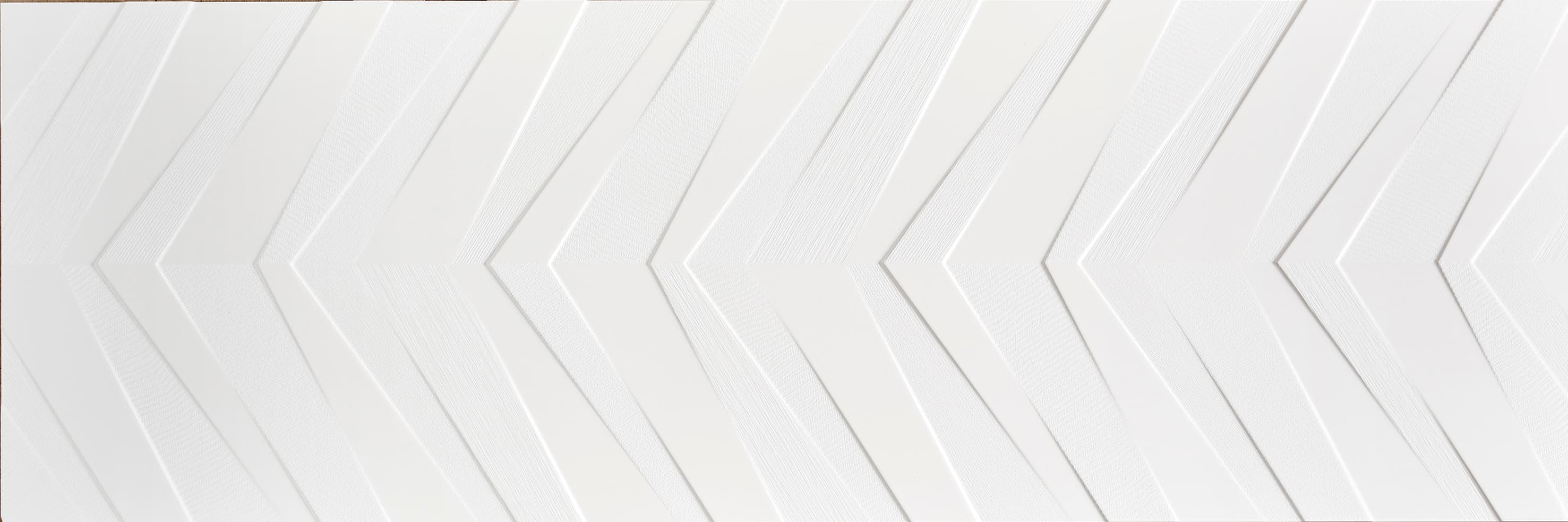 Experience Spire White 40x120